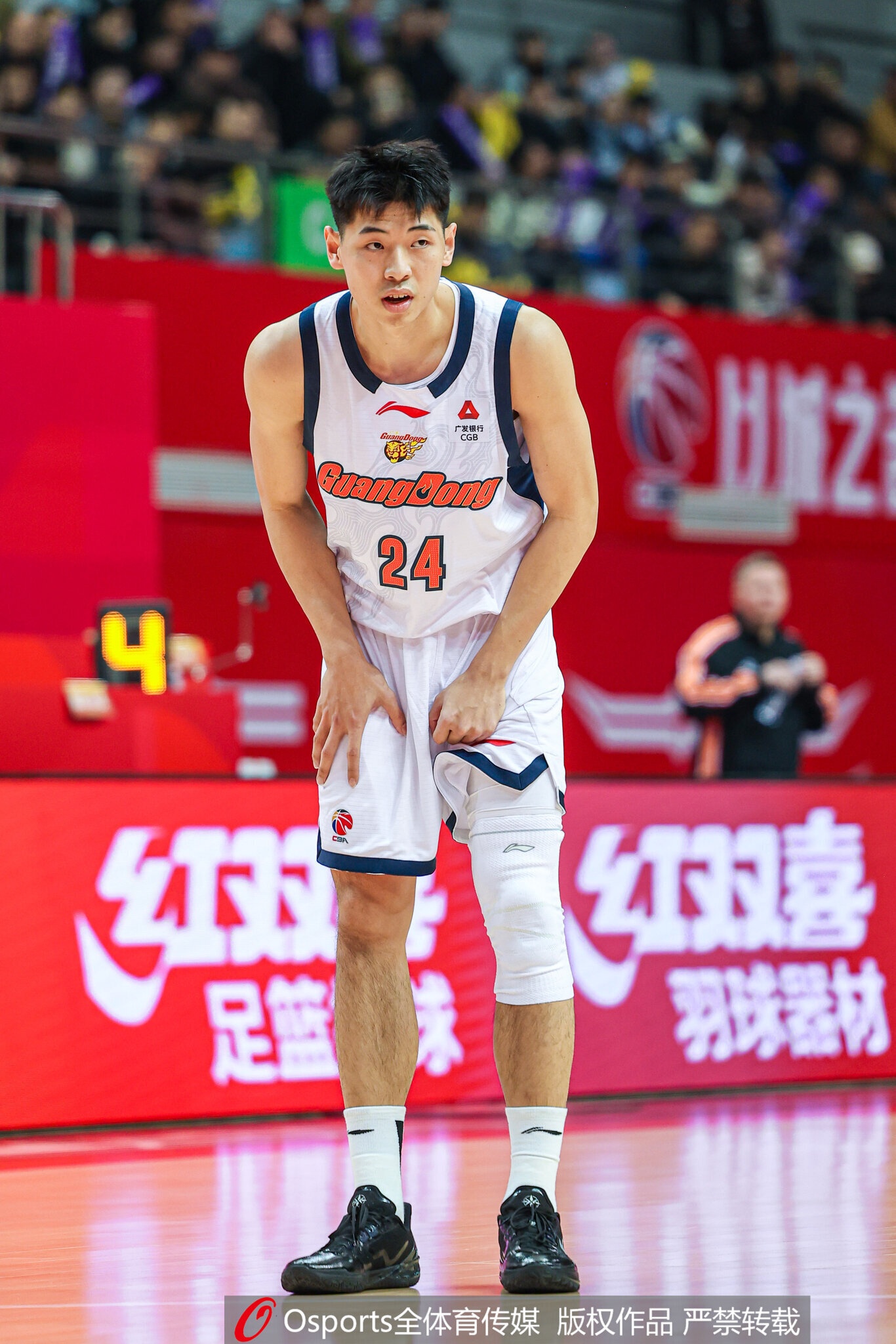 世界杯高清版本-🏀潜力赛-胡小龙6分2板 崔永熙6分1板 青岛战胜广东